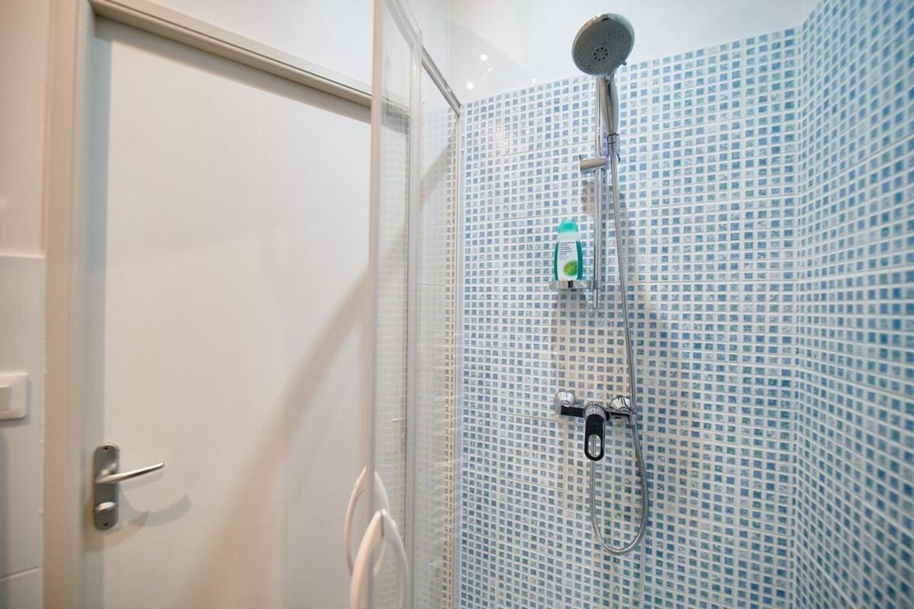 Le Petit Pierre Scize - Quais De Saone Apartman Lyon Kültér fotó